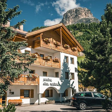 Pension Merisana Corvara In Badia Bagian luar foto