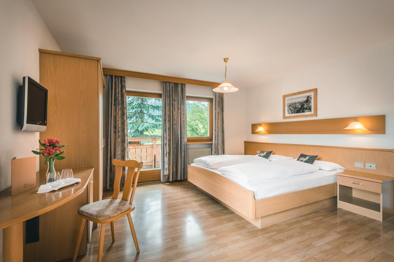 Pension Merisana Corvara In Badia Bagian luar foto