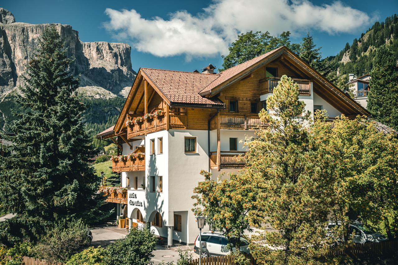 Pension Merisana Corvara In Badia Bagian luar foto